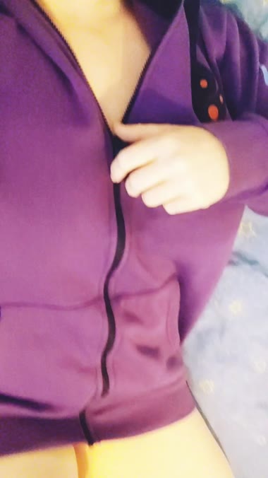 Been a crazy couple days! Hope your new year is going spectacularly!! Have some nerdy hoodie and lacy lingerie covered me 🥰 be safe and give someone a reason to smile today! (F)40